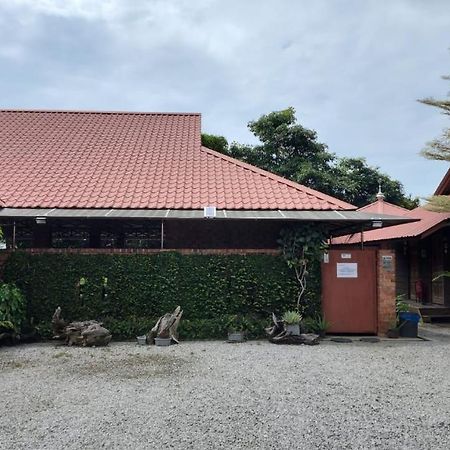 Homestay Umbai Kelana Merlimau المظهر الخارجي الصورة